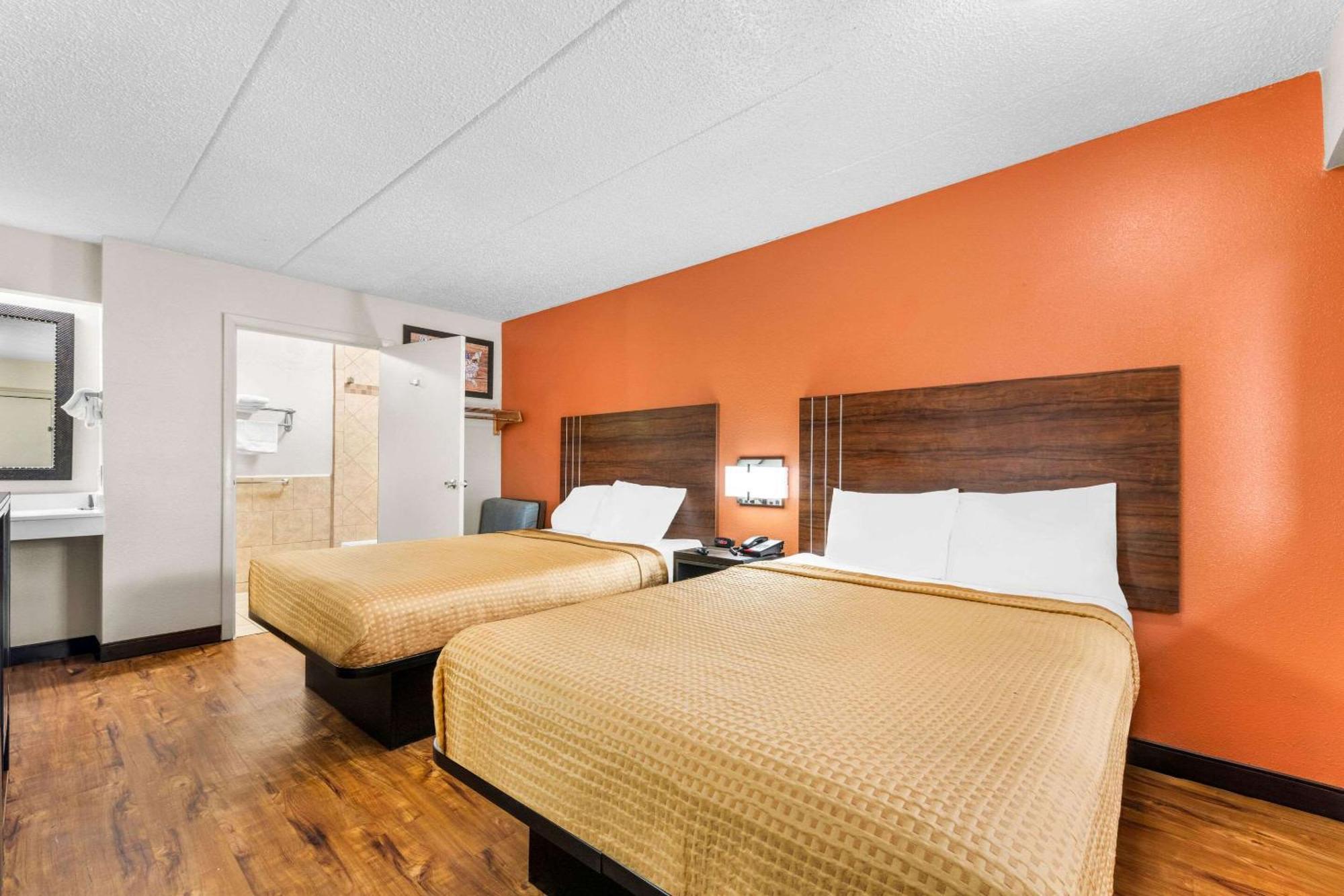 Econo Lodge Charlotte Airport Exterior photo